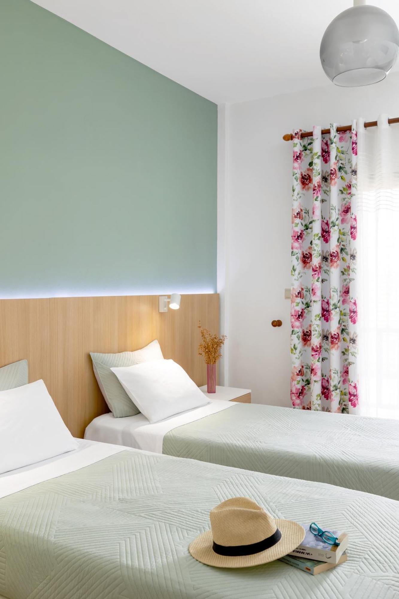 Athos Guest House Pansion Ouranoupoli Ngoại thất bức ảnh