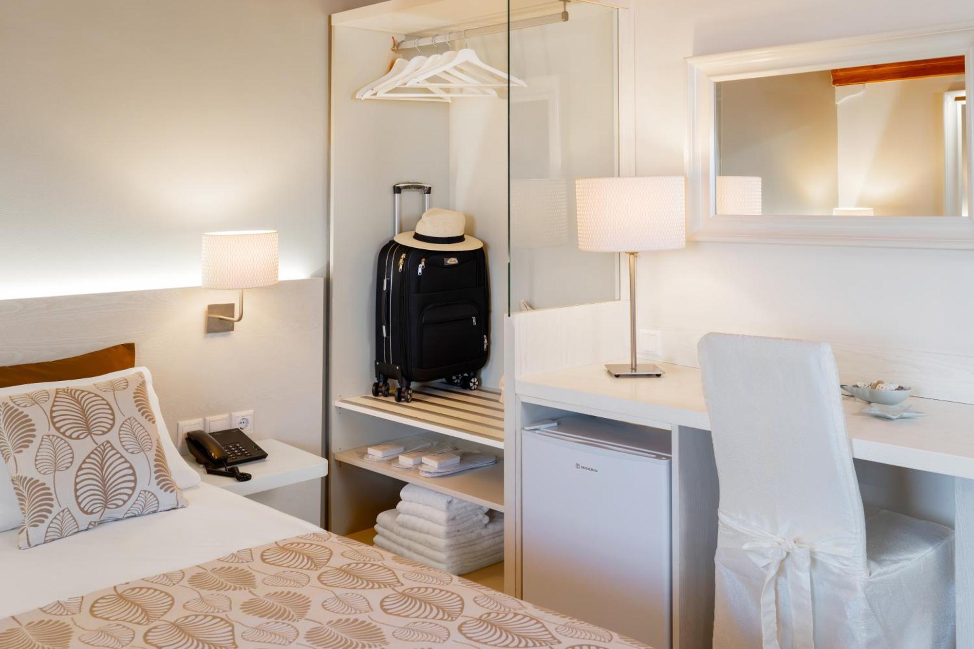 Athos Guest House Pansion Ouranoupoli Ngoại thất bức ảnh