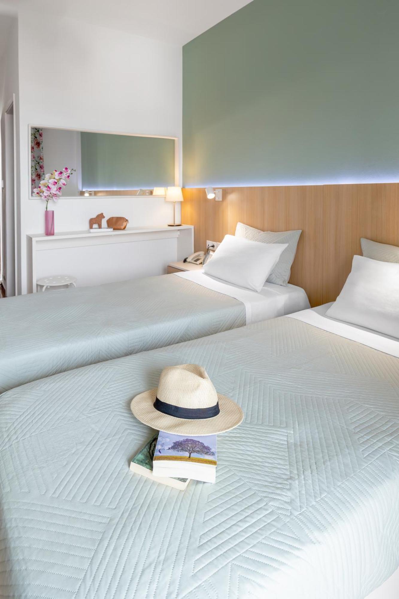Athos Guest House Pansion Ouranoupoli Ngoại thất bức ảnh